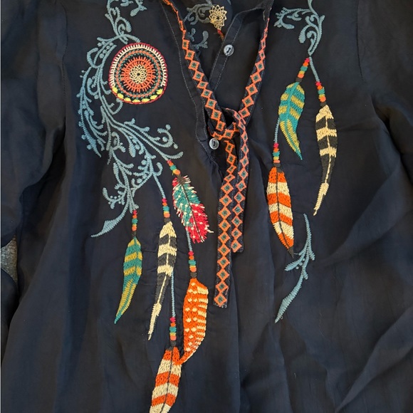 Johnny Was  Dream Catcher embroidered navy blouse x small excellent condition - Picture 5 of 11